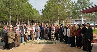 Eskişehir'de Mihalgazili kadınlar Başkan Ünlüce ile buluştu