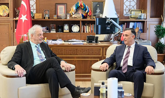 GTÜ Nobel Söyleşileri'nde Prof. Morten Meldal'ı ağırladı