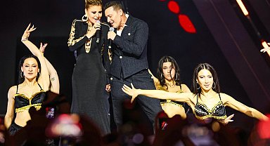 Gülben Ergen ve Mustafa Sandal'dan sürpriz düet