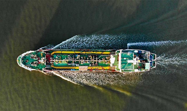 Hürmüz Boğazı’nda Kritik Geçiş