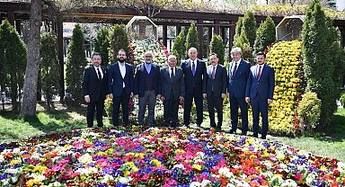 Kayseri Büyükşehir eski Bakan'ı ağırladı