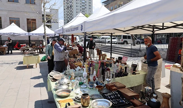 Kayseri Melikgazi AntikaPazarı koleksiyonerleri buluşturdu