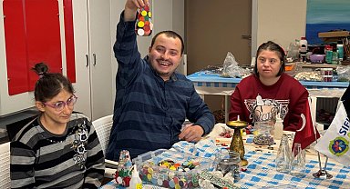 Kocaeli'de cam atıklar sanata dönüştü