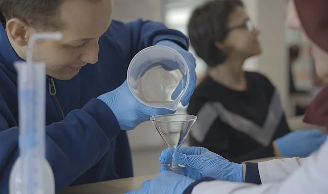 Kocaeli'de gençler ve özel bireylerden sakız kokulu kolonya