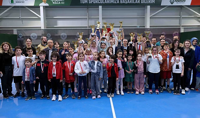 Konya Karatay'da 23 Nisan Turnuvası kupalarla taçlandı