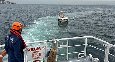 Küçükyalı açıklarında sürüklenen tekne kurtarıldı