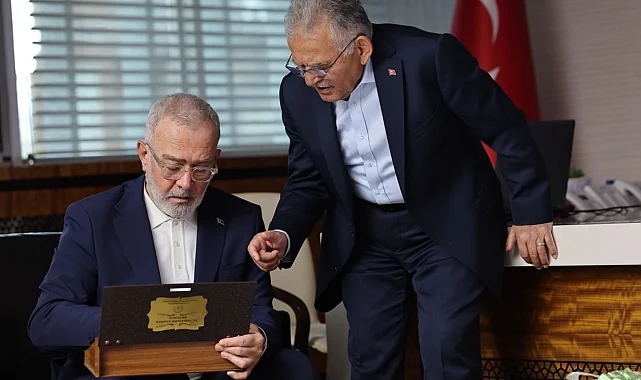 Memduh Büyükkılıç'a anlamlı ziyaret