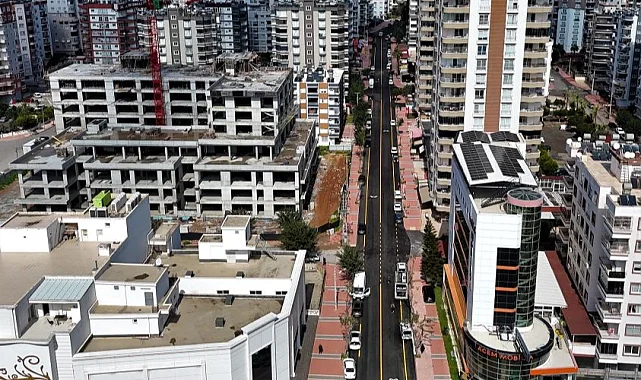 Mersin Mezitli'de 600 metrelik yol yenilendi