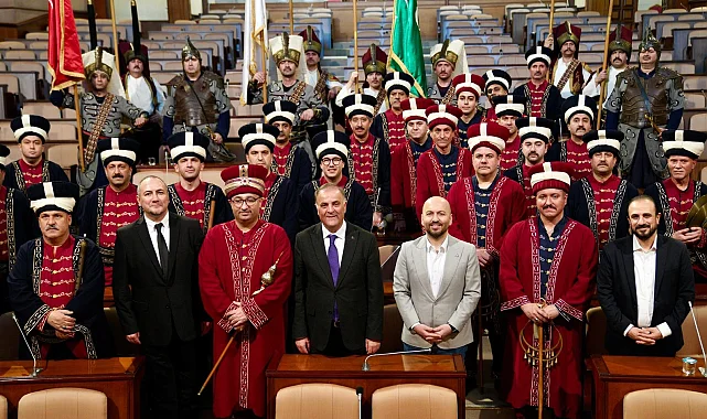 Milli maçta tribünleri coşturan mehteran Saraçhane'de