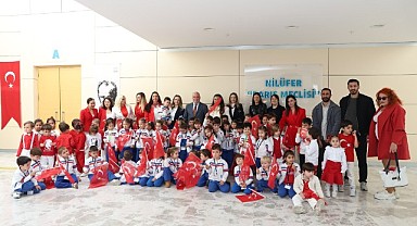 Miniklerden Renkli Gösteriler