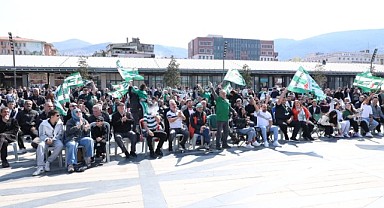 Osmangazi Meydanı’nda Bursaspor Coşkusu