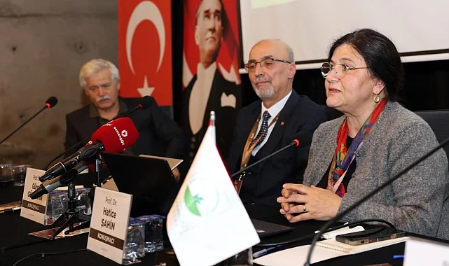 Osmangazi'de "Bursa'nın Yedi Yüzü" sempozyumu başladı