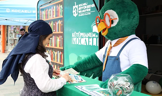 Roman kahramanları İzmit sokaklarında