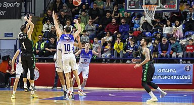 Sakarya Büyükşehir Basketbol 1. Lig'e yükseldi