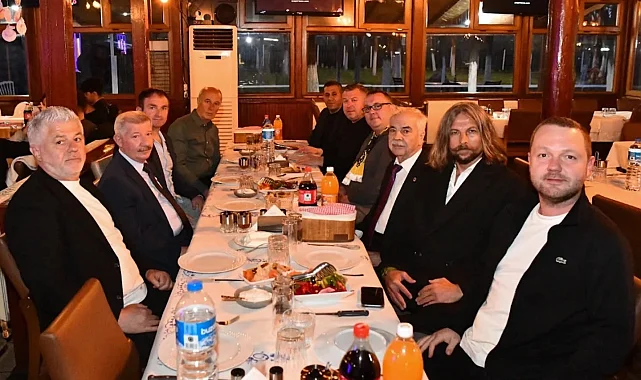 Şampiyon Keşanspor zafer yemeğinde buluştu