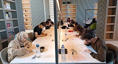 YILDIRIM’DAN GENÇLERE YKS DESTEĞİ