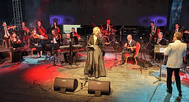 Balıkesir'de Dünya Caz Günü senfonik konserle taçlandı