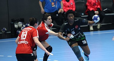Bursa Büyükşehir Belediyespor'dan tarihi sezon: Şampiyonluk kupasıyla taçlandı