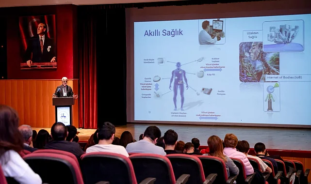 Dokuz Eylül'de dijitalleşme ve ulusal güvenlik konuşuldu