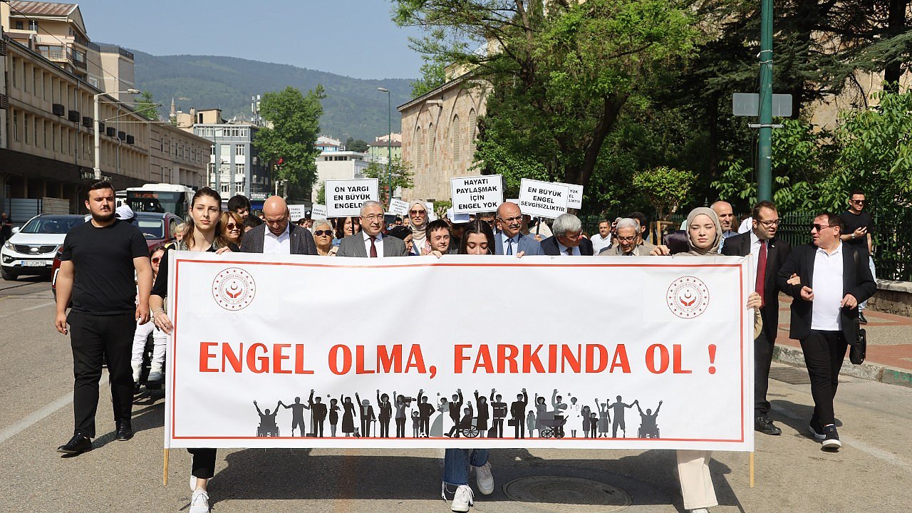 Engelsiz bir gelecek için yürüdüler