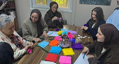 İstanbul Maltepe'de sağlıklı yaşlanmayı destekleyen atölye çalışması