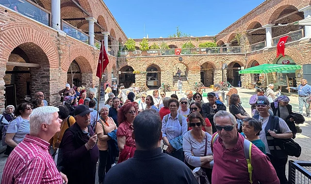 İzmir Büyükşehir'den emeklilere özel gezi programı
