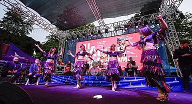İzmir Kültürpark'ta Hıdırellez coşkusu