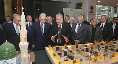 “Mukaddes Emanetler Sergisi” Osmangazi’de Ziyaretçilerini Ağırlıyor