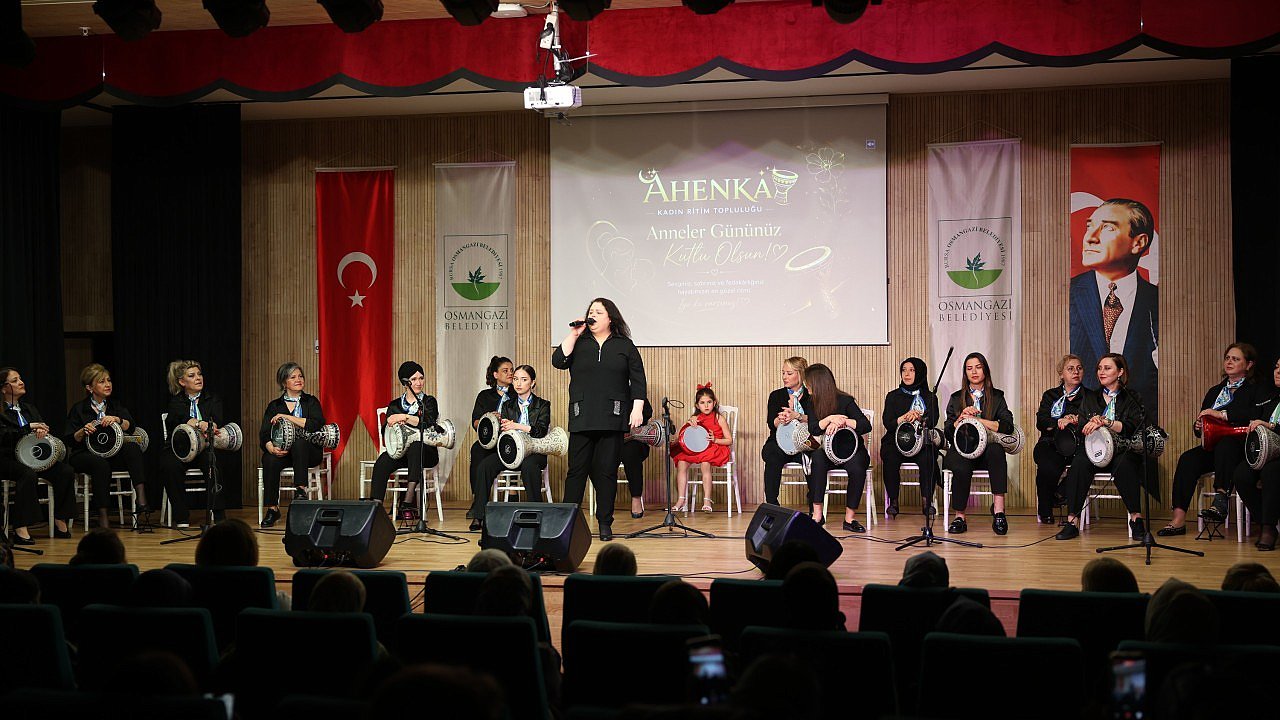 Osmangazi’de Anneler ve Kızları Aynı Sahnede Ritim Tuttu