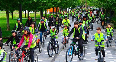 Sakarya'da pedallar güvenli ulaşıma çevriliyor