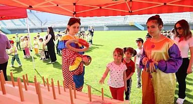 SPOR ŞENLİKLERİ’NDE SIRA MİNİK ÖĞRENCİLERİN