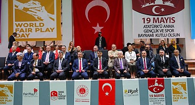 Uşak'ta çocukları eğitim ve sportif faaliyetlerle destekleyecek proje başlatıldı