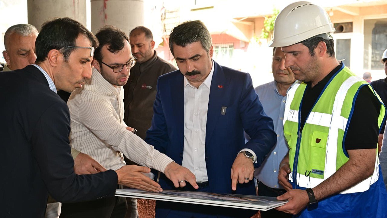 YAVUZSELİM KAPALI PAZAR ALANI’NDA YOL YARILANDI
