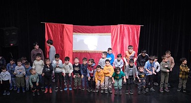 YILDIRIMLI ÇOCUKLAR HACİVAT VE KARAGÖZLE BULUŞTU