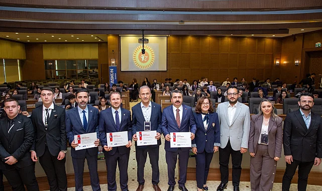 180 gencin sesi Bursa'dan yükseldi