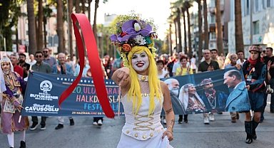 20. Uluslararası Halk Dansları Festivali kortejle başladı