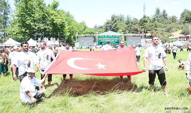64. Geleneksel Tarihi Çalı Güreşleri Büyük Heyecana Sahne Oldu