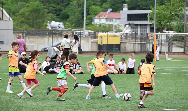 Arhavi'de 'herkes için futbol etkinliği'ne büyük ilgi