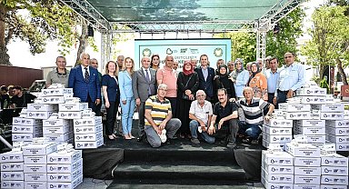 Balıkesir'de arıcılara yüzde 100 hibeli fondan kek desteği