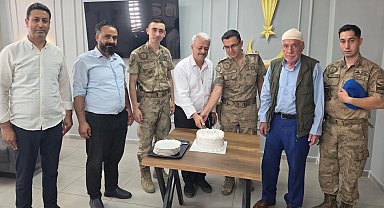 Batman Sason'da şehit ailelerinden Jandarma'ya anlamlı ziyaret