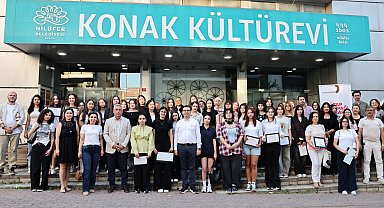 Bursa Nilüfer'de liseliler kitap kapaklarıyla yarıştı
