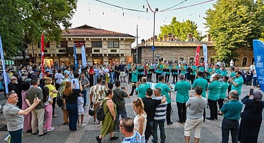 Bursa’nın Fethi’nin 700. Yılı Etkinlikleri Kentte Coşkuyla Sürüyor