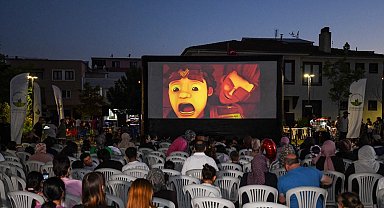 Bursa Osmangazi'de çocuklara ücretsiz sinema keyfi