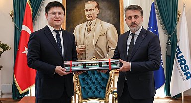 Bursa'nın geleceğine Büyükşehir Belediyesi'nden dev yatırım... BursaRay filosuna 40 yeni araç dahil olacak