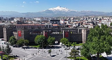 Büyükşehir Mülhem Kayseri Mutfağı'nı tanıttı