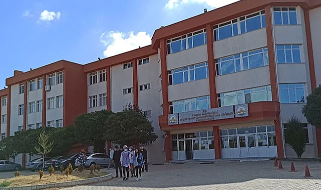 Edirne Keşan fakülte için gün sayıyor