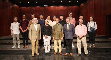 Eskişehir'de dört genç orkestra şefi finale yükseldi