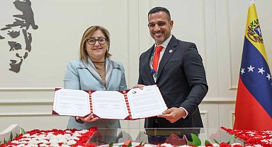 Gaziantep'ten Venezuela'ya yardım çağrısı... Başkan Şahin bir aylık maaşını bağışladı