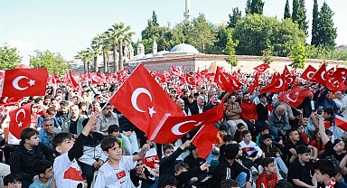 Gebze 'Bizim Çocuklar'ı tek yürek izledi