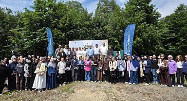 Gençler Kuzuyayla'da doğayı kitaplarla keşfetti